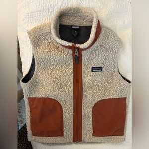 Patagonia fleece vest boys XS. 5/6